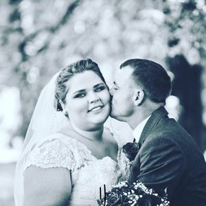 Meet your Posher, Leslie